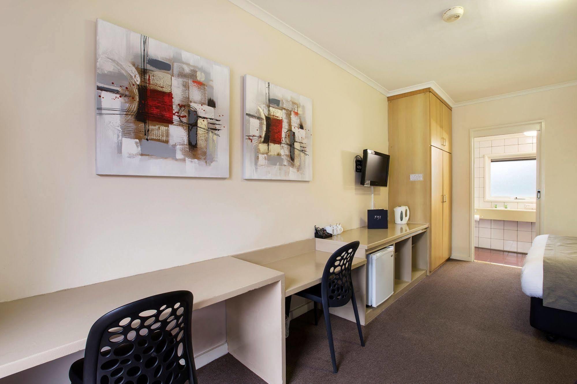 Nightcap At Ferntree Gully Hotel Motel Exterior photo
